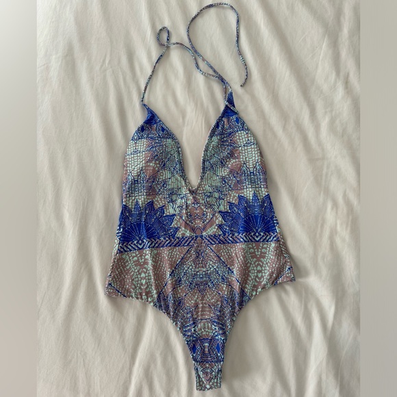O’Neill women’s one piece, new condition, worn once but has been washed since - Picture 2 of 4